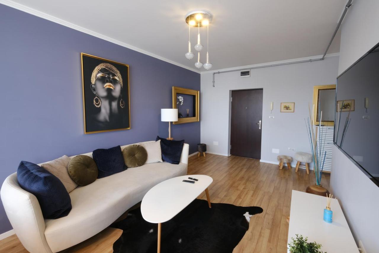Urbanna Premium Apartment Arad Bagian luar foto